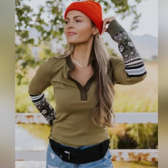 Mikah Riko Top